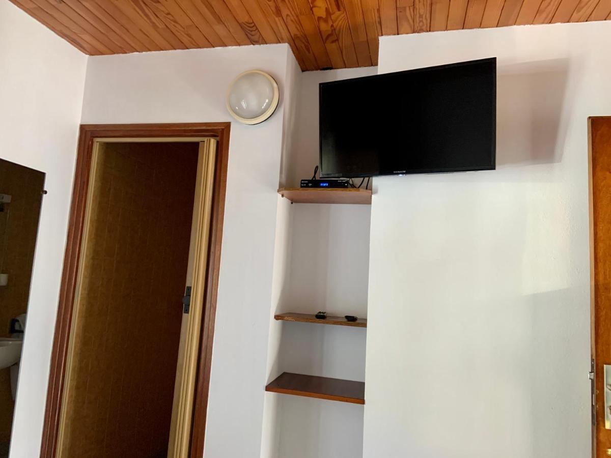 Le Pidanoux Hotel แซ็งต์-จูเลียง-ดู-แวร์ดง ภายนอก รูปภาพ