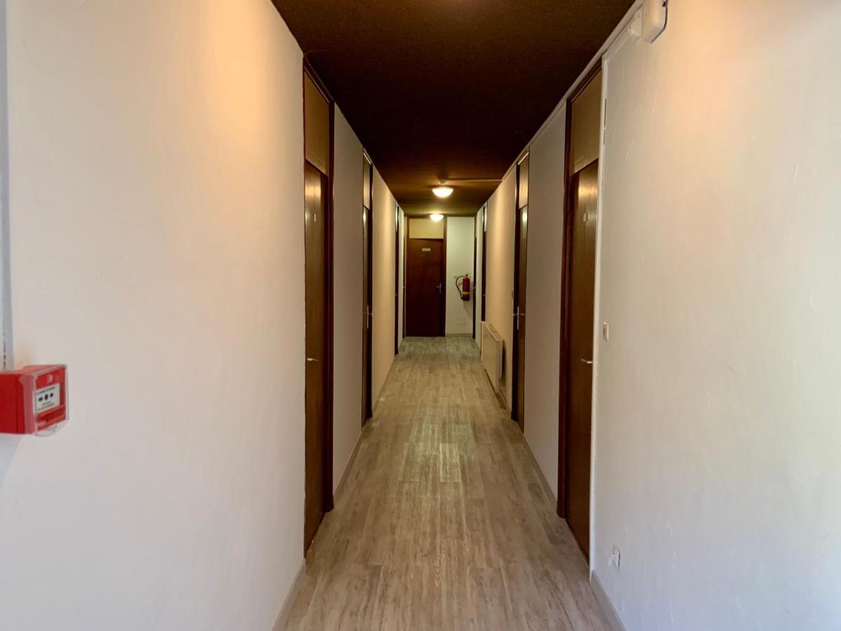 Le Pidanoux Hotel แซ็งต์-จูเลียง-ดู-แวร์ดง ภายนอก รูปภาพ