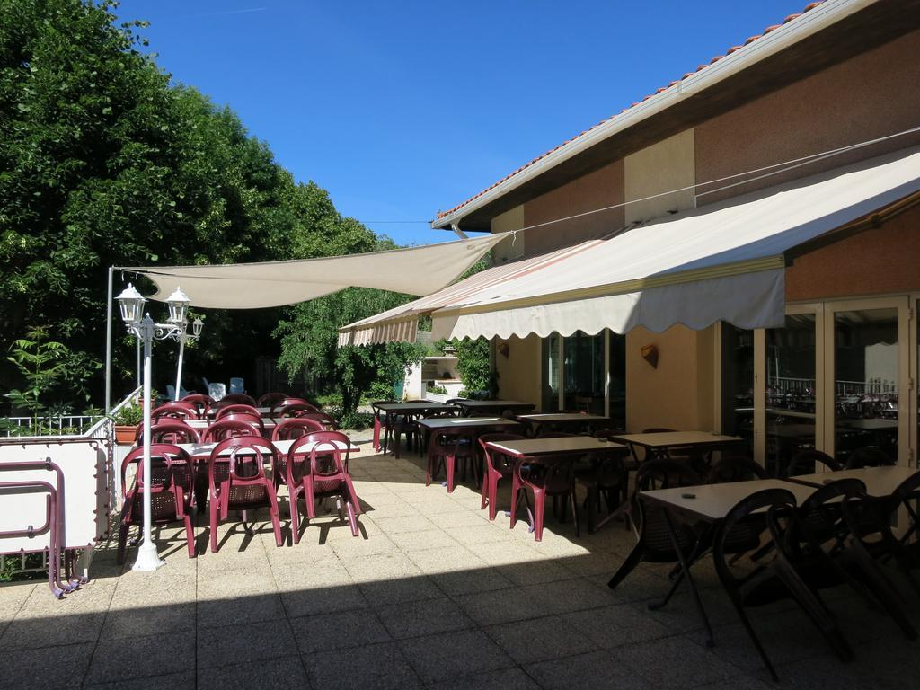 Le Pidanoux Hotel แซ็งต์-จูเลียง-ดู-แวร์ดง ภายนอก รูปภาพ